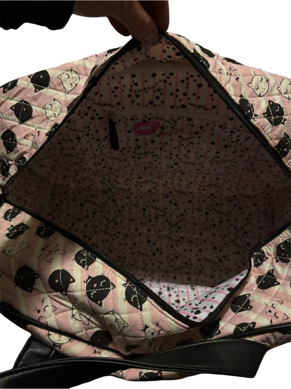 Betsey Johnson Pink Quilted Cat-Print Travel Duffel - Picture 4 of 4